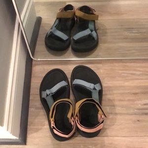Teva hurricane sandals